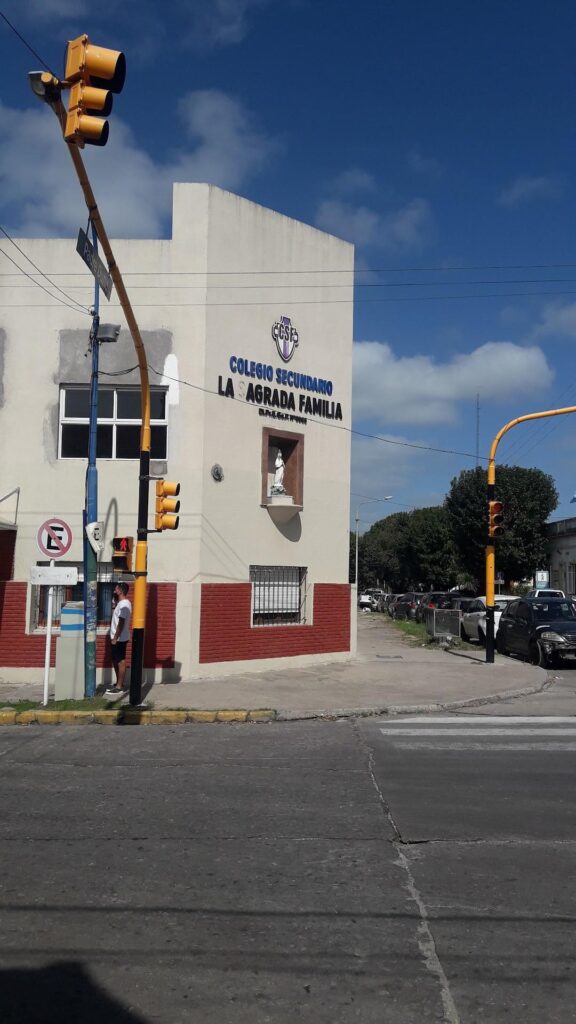 Fachada actual del Colegio Sagrada Familia