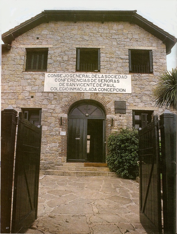 Fachada del Instituto Inmaculada Concepción.
Las Damas Vicentinas en el Puerto