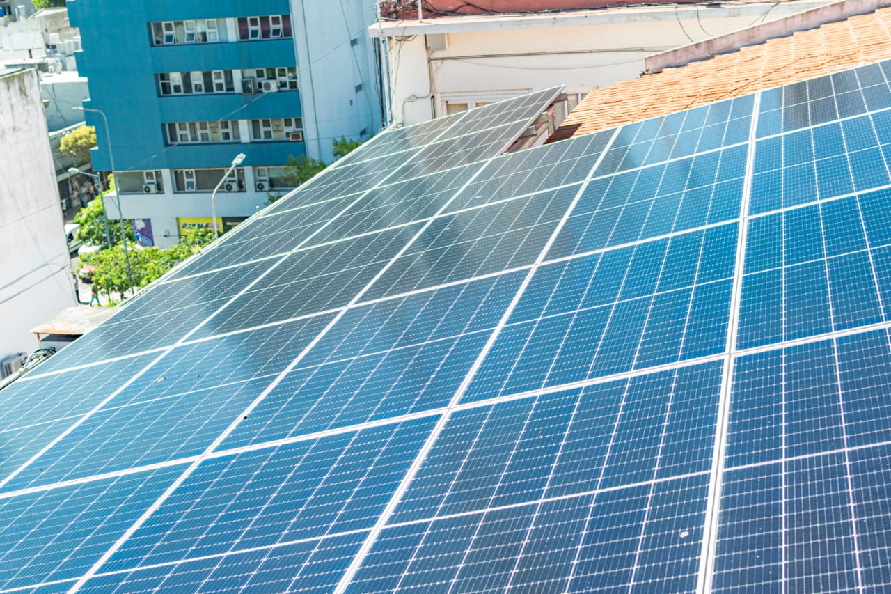 Paneles Solares instalados en el SECZA