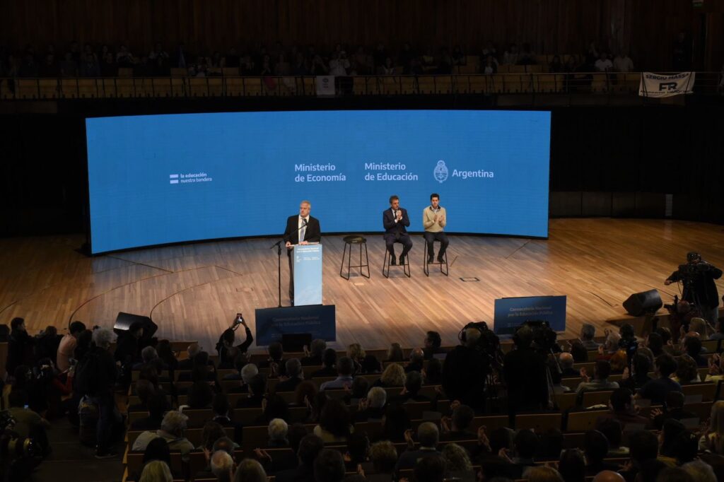 Perczyk presentó el nuevo proyecto de Ley de Financiamiento Educativo