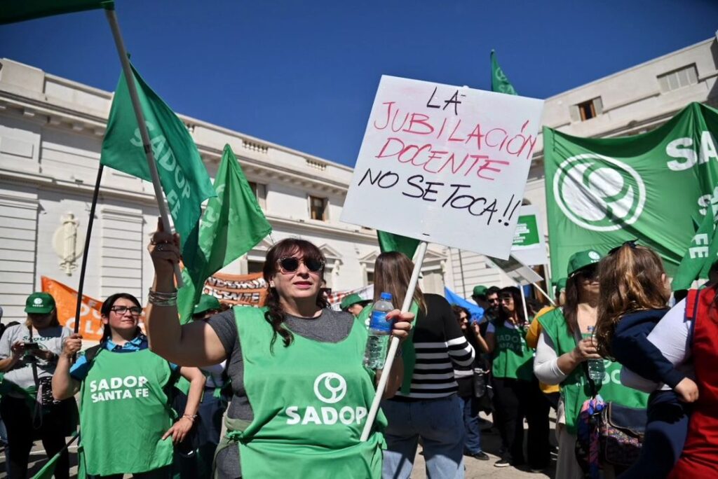 La lucha por la educación: se intensifican los reclamos docentes en todo el país