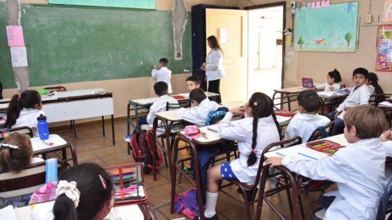 docentes-en-alerta-incertidumbre-salarial-y-desafios