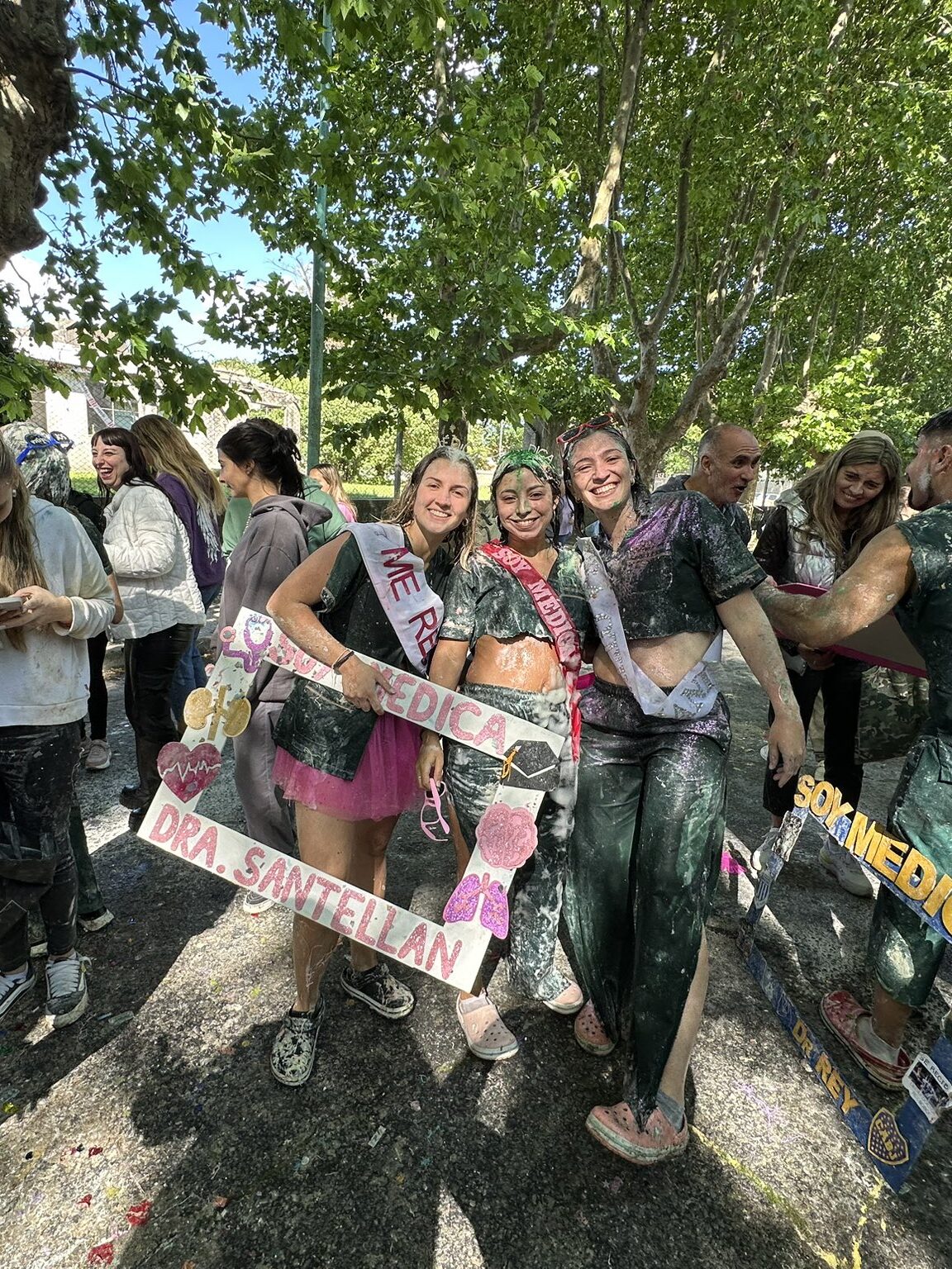 La Escuela de Medicina celebra la tercera promoción de graduados