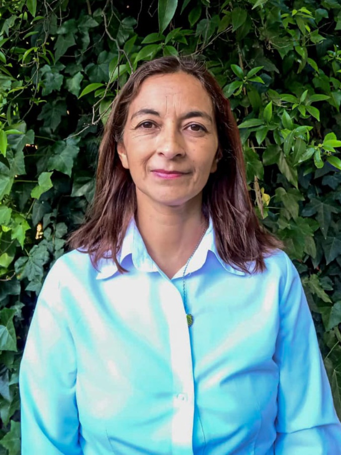 karina-insaurralde-entre-dos-bancos-duelo