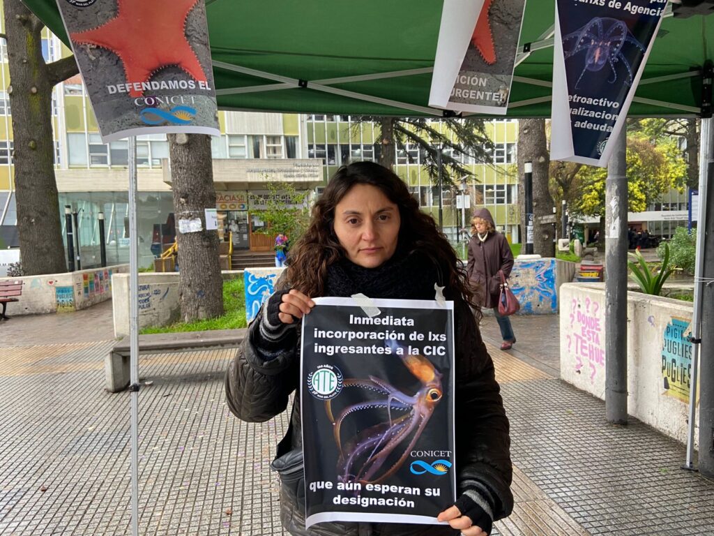 paro-conicet-gabriela-gonorazky