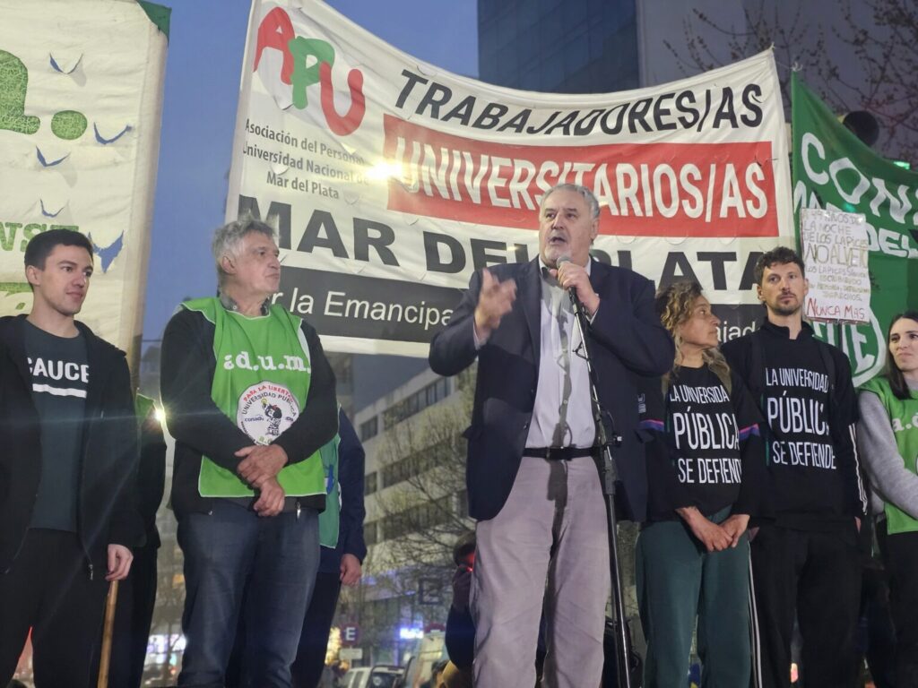 tercera-marcha-federal-universitaria-mar-del-plata