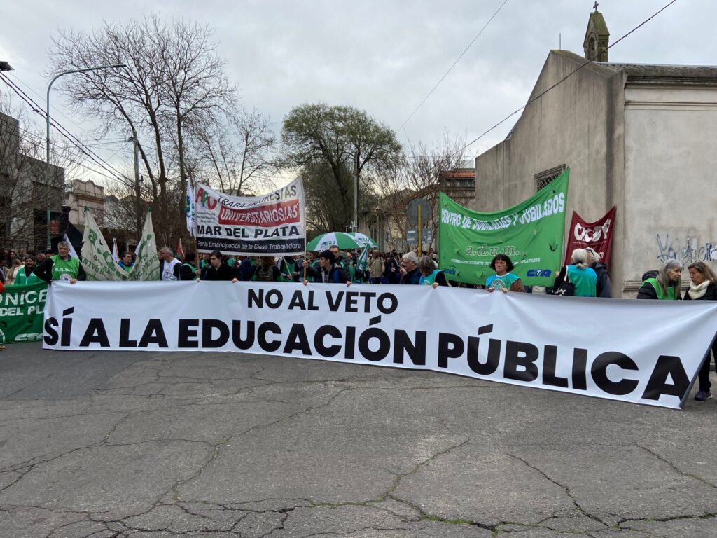 marcha-universitaria-mar-del-plata