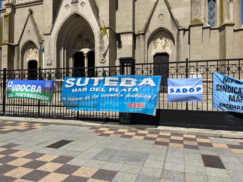 jornada-de-protesta-docentes-mar-del-plata