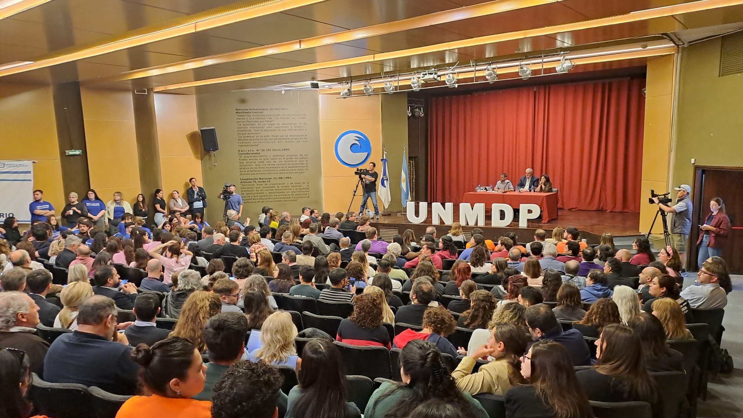 asamblea-universitaria-unmdp-biasone-sanchez-herrero